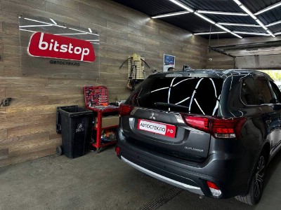 Установка лобового стекла Mitsubishi Outlander 2014-