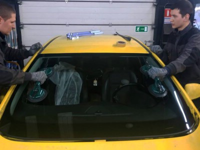 Установка лобового стекла Opel Astra J GTC 3D 2011-2015