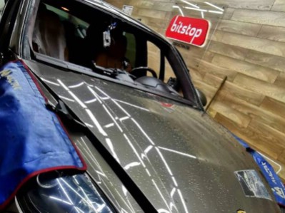 Установка лобового стекла Porsche Cayenne 2013-2018