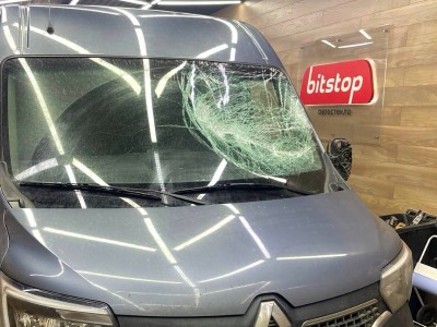 Установка лобового стекла Renault Master 2010-