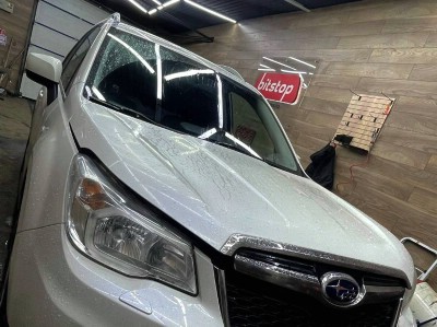 Установка лобового стекла Subaru Forester IV 2012-2015