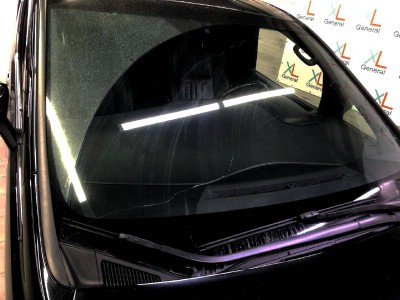 Установка лобового стекла Toyota Alphard 2015-2023