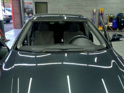 Установка лобового стекла Toyota Camry 40 -