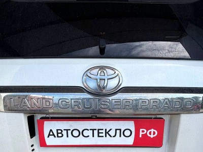 Установка лобового стекла Toyota Land Cruiser 150 Prado 2009-