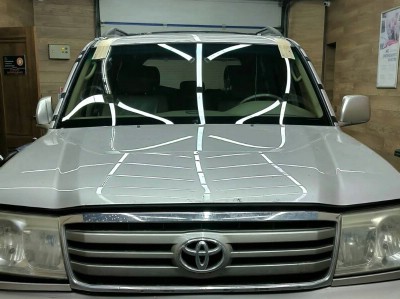 Установка лобового стекла Toyota Land Cruiser 1998-2007