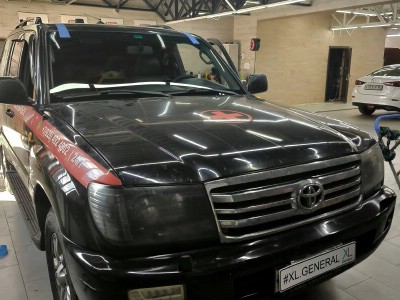 Установка лобового стекла Toyota Land Cruiser J100 1998-2003