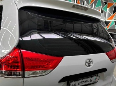 Установка лобового стекла Toyota Sienna III 2010-2020