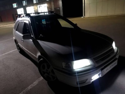 Установка лобового стекла Toyota Sprinter Carib 1995-2002