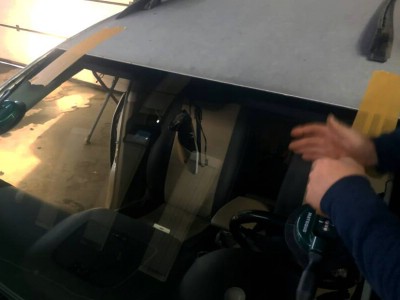 Установка лобового стекла Volkswagen Golf Plus 2006-2014