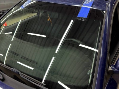 Установка лобового стекла Volkswagen Passat -