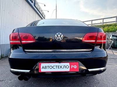 Установка лобового стекла Volkswagen Passat B7 2010-