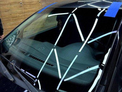 Установка лобового стекла Volkswagen Polo 2009-2020