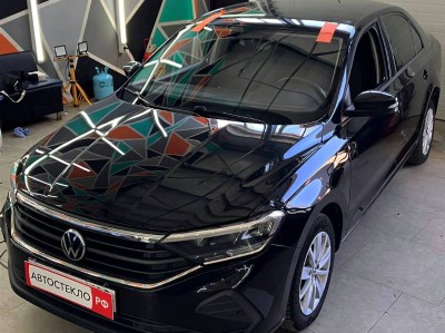 Установка лобового стекла Volkswagen Polo -