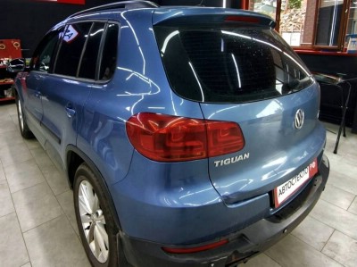Установка лобового стекла Volkswagen Tiguan 2006-2017