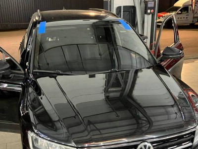 Установка автостекла на Volkswagen