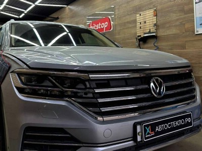 Установка лобового стекла Volkswagen Touareg -