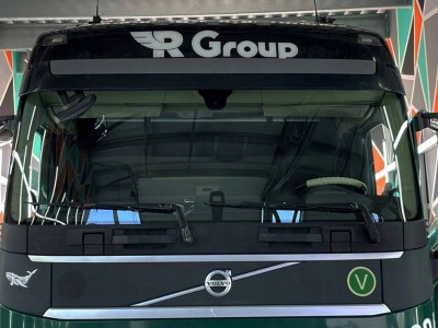 Установка лобового стекла Volvo FH 2012-