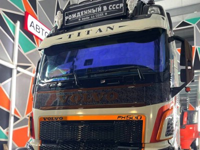 Установка лобового стекла Volvo FH 2018-