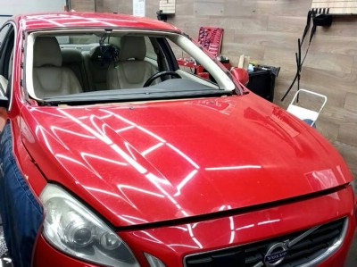 Установка лобового стекла Volvo s60 2010-2018