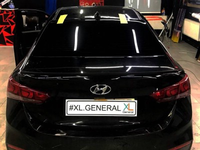 Установка заднего стекла Hyundai Solaris 2017-